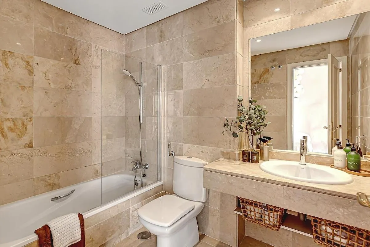Apartment Sea View And Sunny Rooftop In Marbella, Remodeled 2025