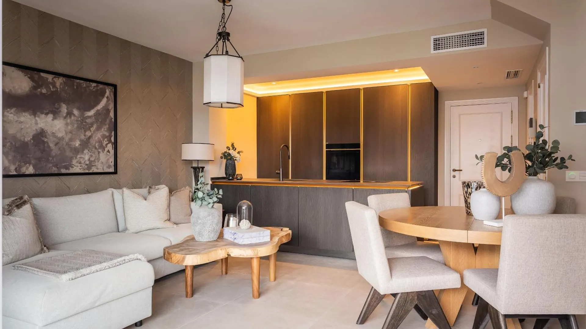 Apartment Sea View And Sunny Rooftop In Marbella, Remodeled 2025