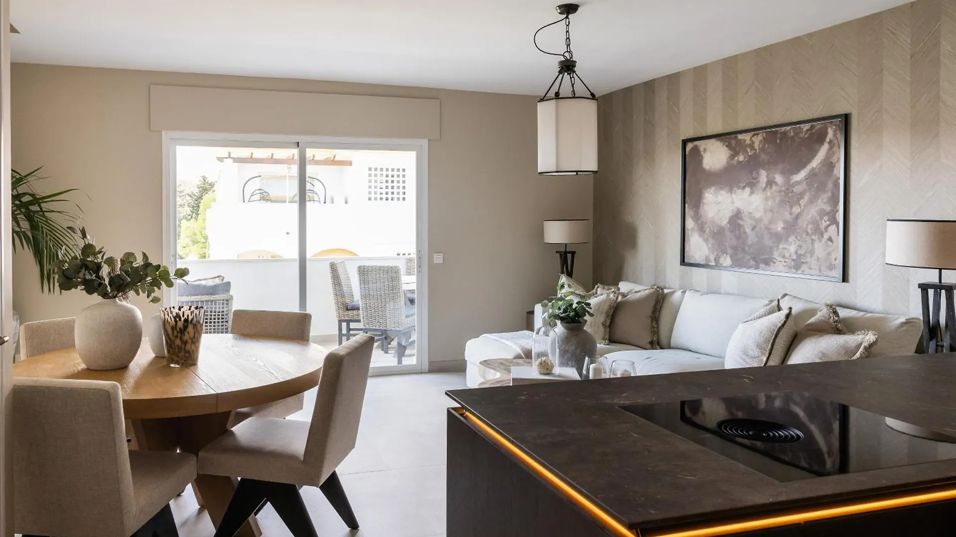 Sea View And Sunny Rooftop In Marbella, Remodeled 2025 Apartment