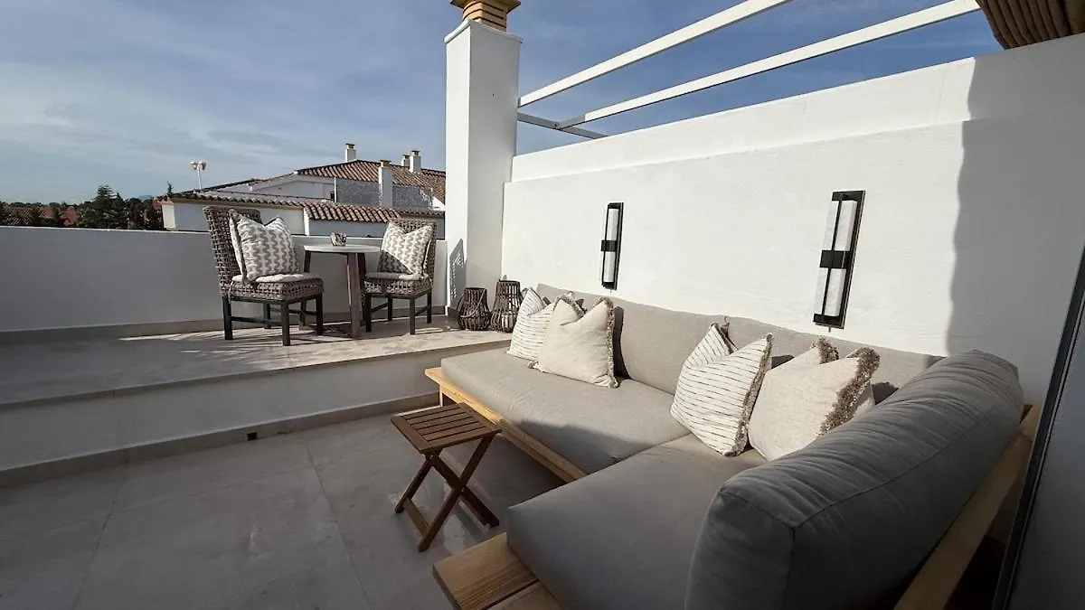 Sea View And Sunny Rooftop In Marbella, Remodeled 2025 Apartment
